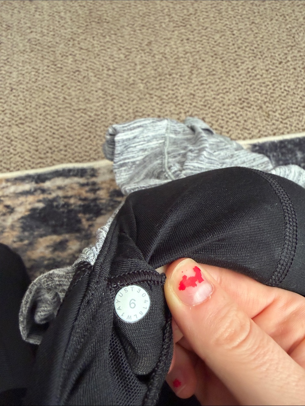Lululemon top - Picture 3 of 4